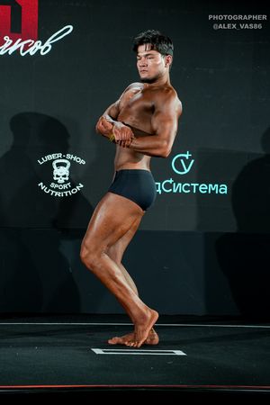 CLASSIC PHYSIQUE ЮНИОРЫ STARS